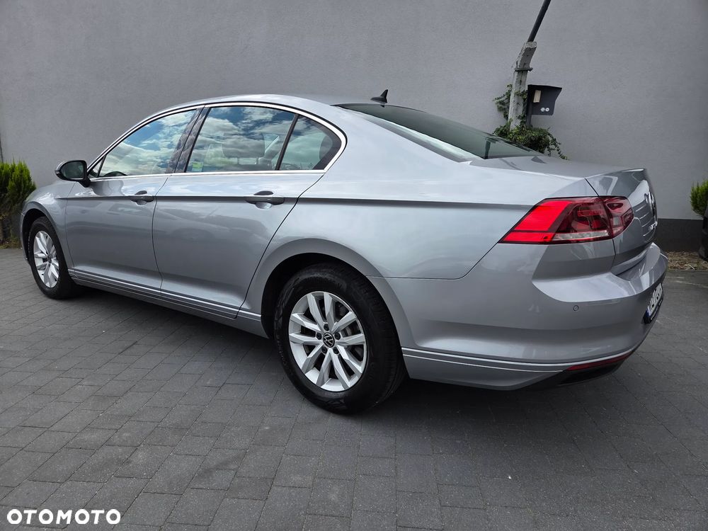 Volkswagen Passat 1.5 TSI EVO Elegance - 4