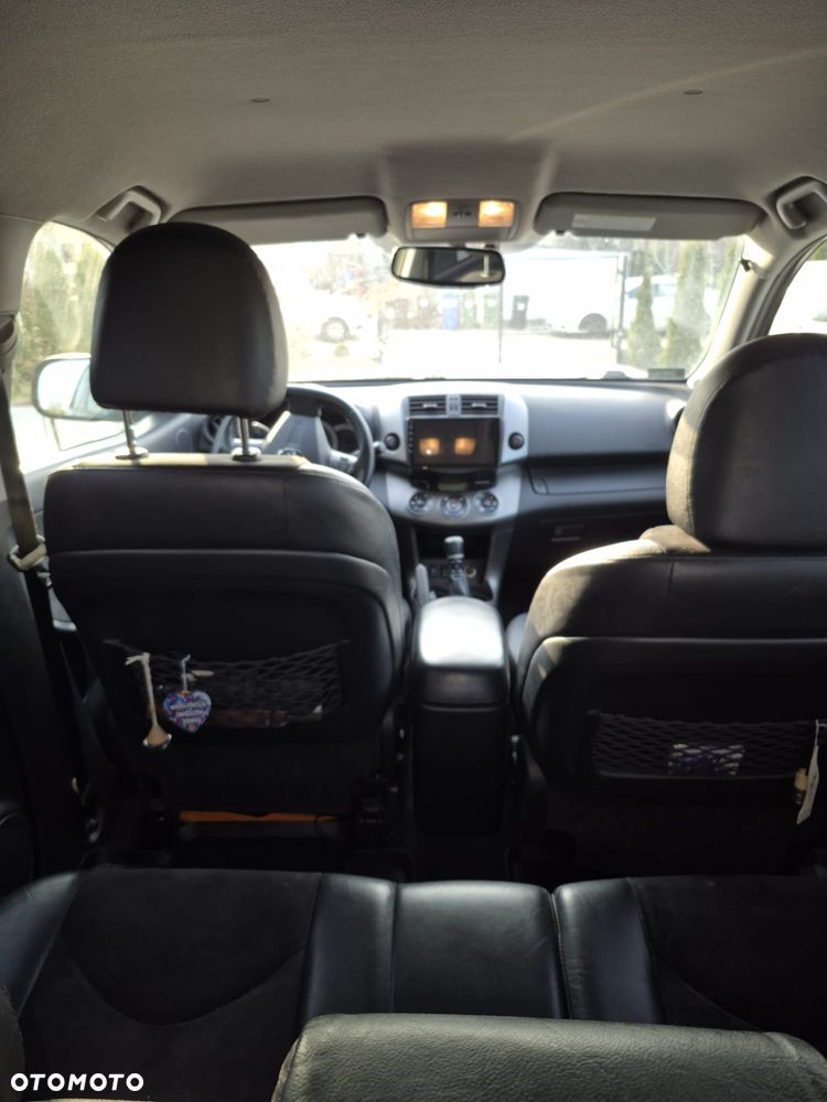 Toyota RAV4 2.0 VVT-i Premium - 7