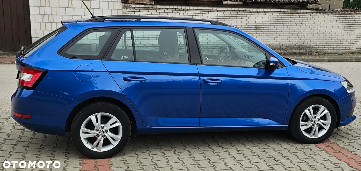 Skoda Fabia 1.0 Ambition Plus - 4