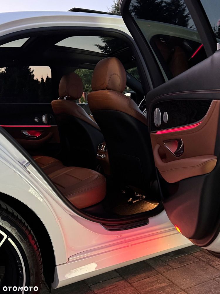 Mercedes-Benz Klasa E 220 d 9G-TRONIC - 17