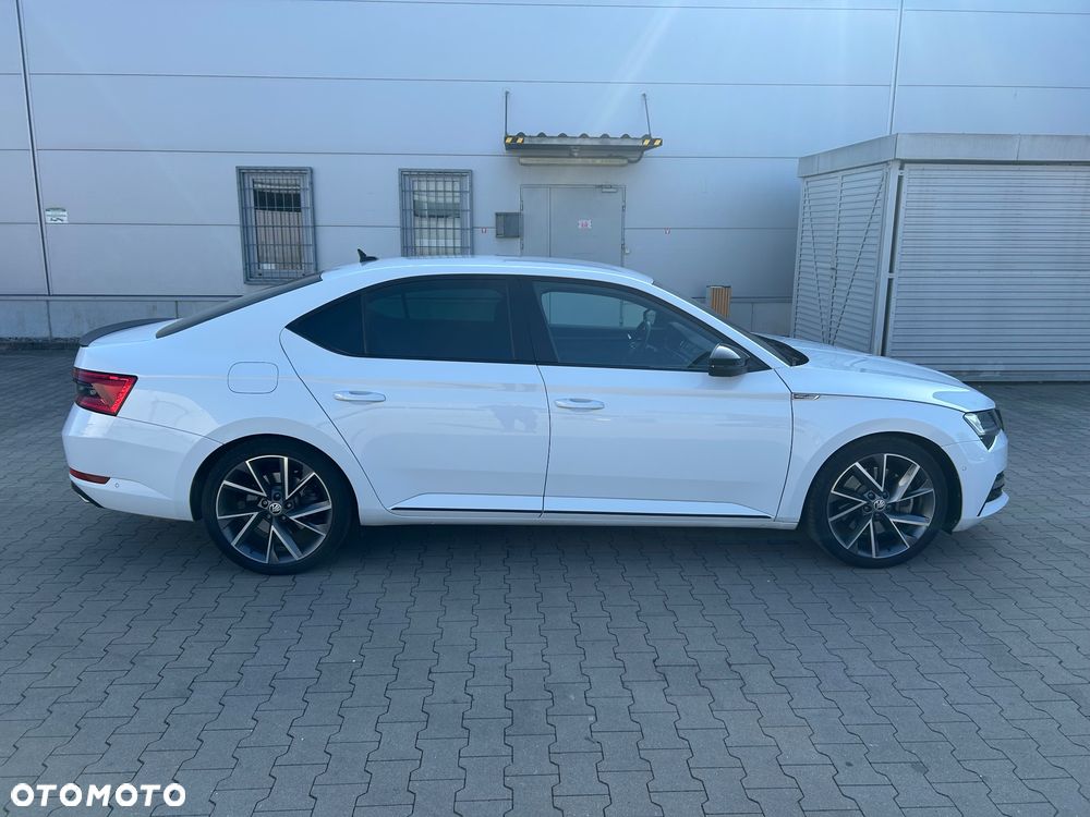 Skoda Superb 2.0 TSI 4x4 Sportline DSG - 4