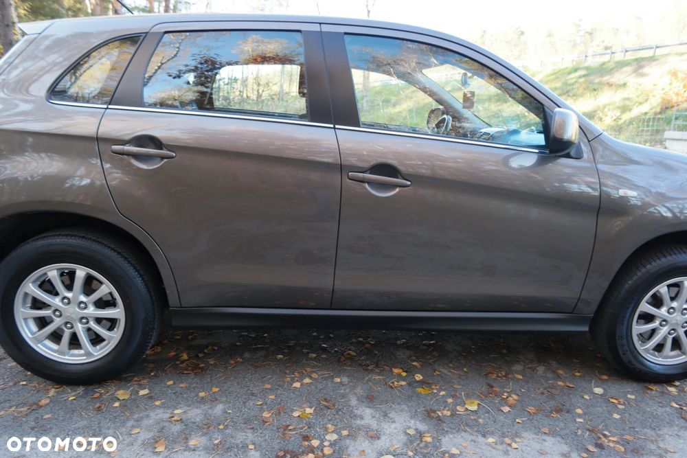 Mitsubishi ASX - 15