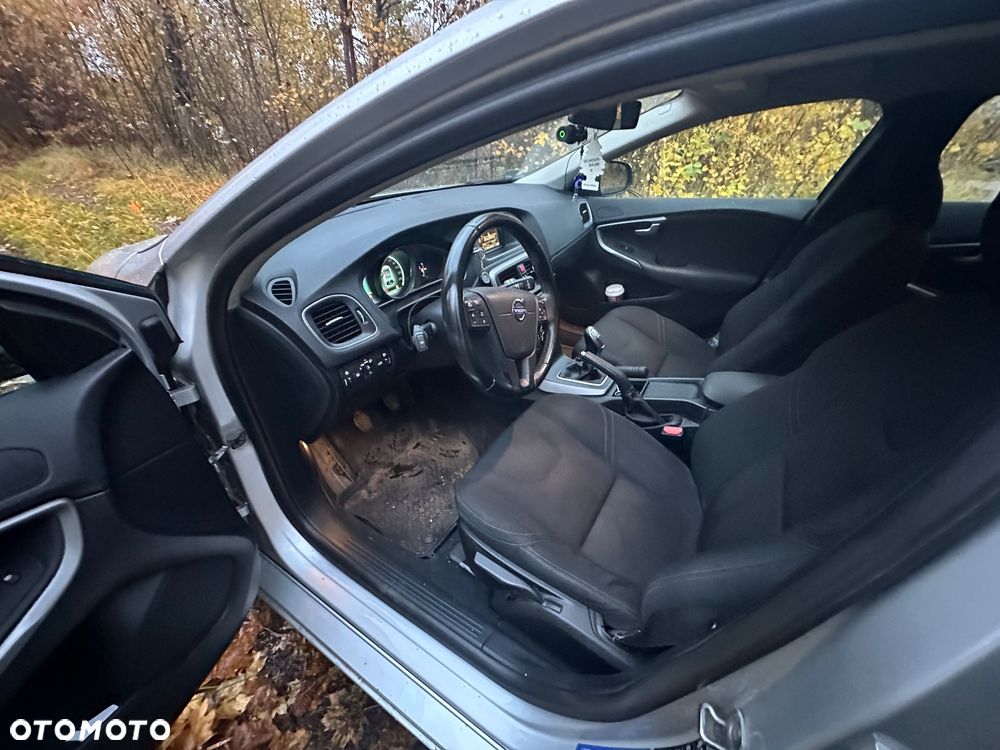 Volvo V40 - 13