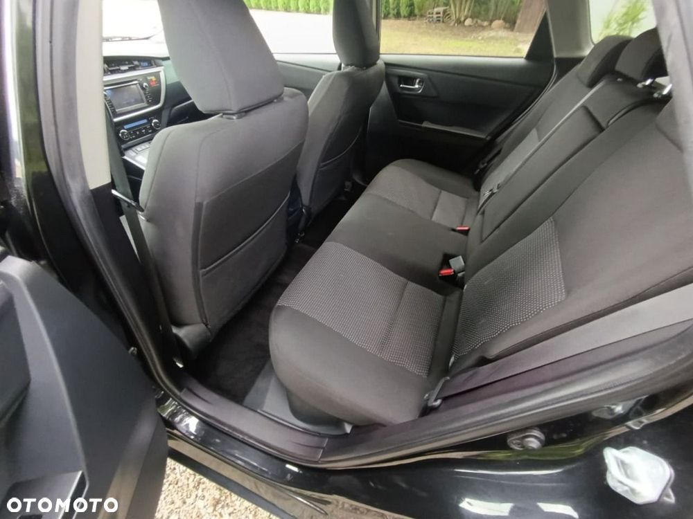 Toyota Auris - 25