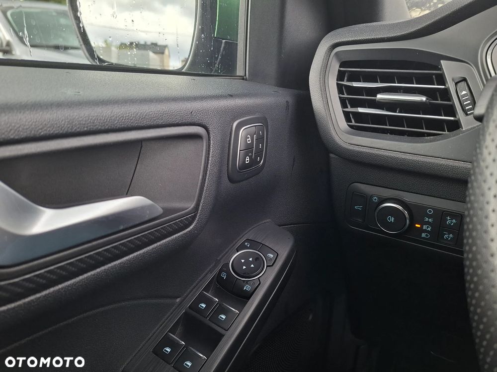 Ford Kuga - 9
