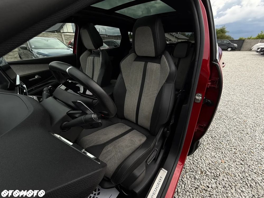 Peugeot 3008 Plug-In Hybrid 225 e-EAT8 GT - 27