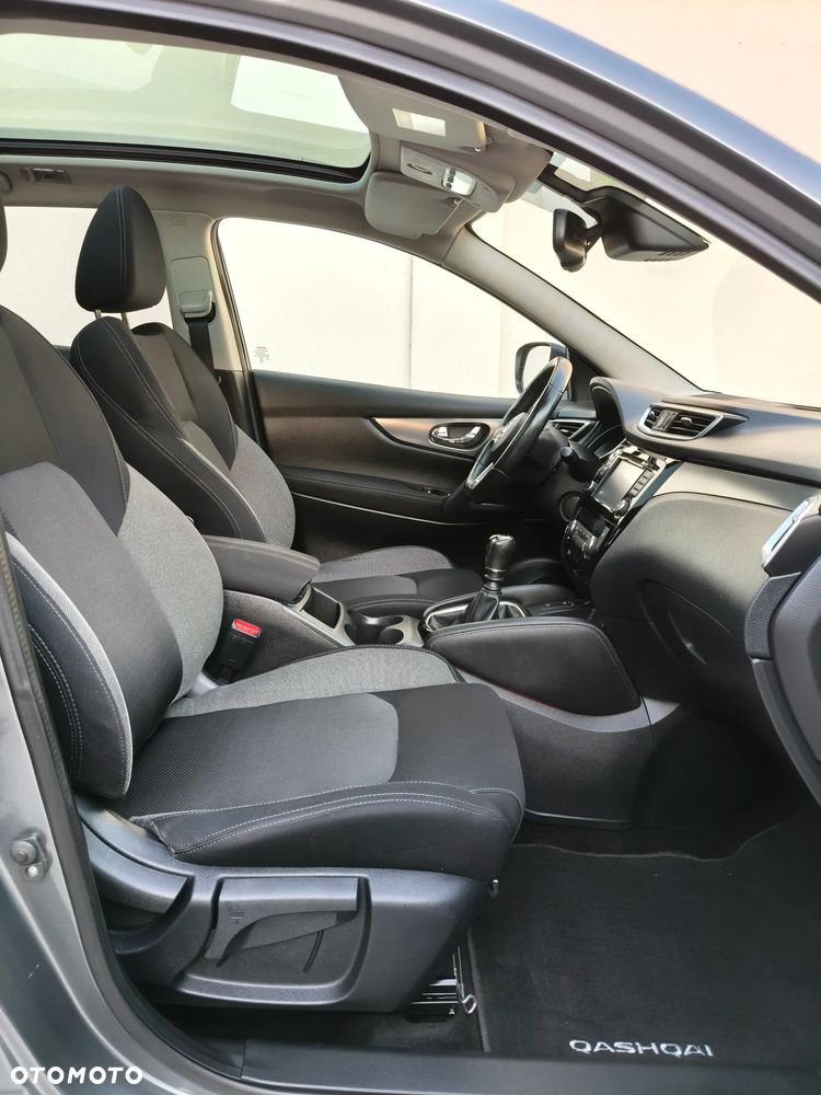 Nissan Qashqai 1.2 DIG-T N-Connecta EU6 - 8