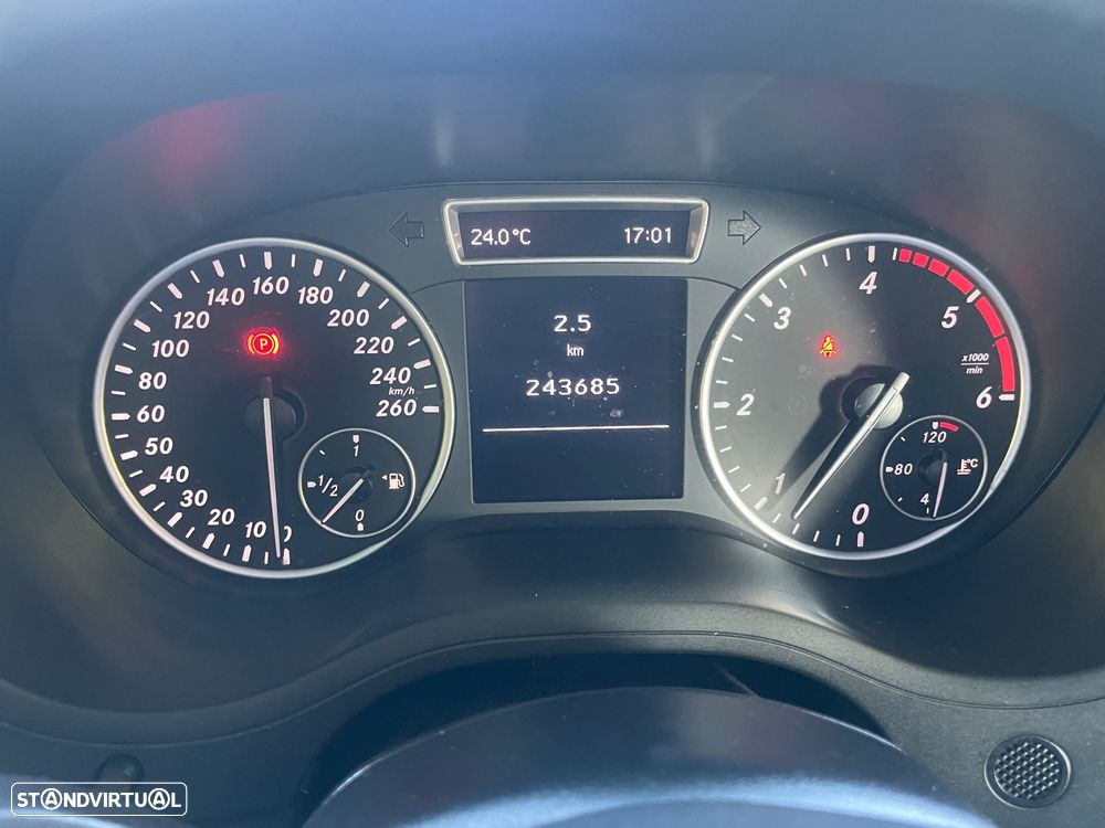 Mercedes-Benz B 200 CDi BlueEfficiency - 19