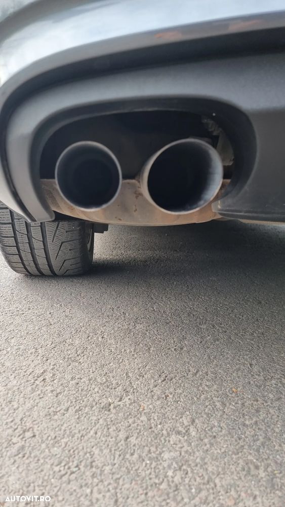 Audi A4 2.0 TDI quattro Stronic - 32