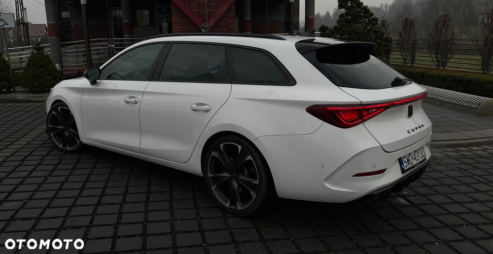 Cupra Leon Sportstourer 2.0 TSI 4Drive VZ Cup DSG - 5