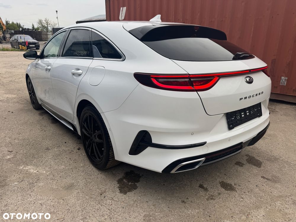 Kia ProCeed 1.6 CRDi Eco-Dynamics+ (48V Mild-Hybrid) DCT7 GT LINE - 21