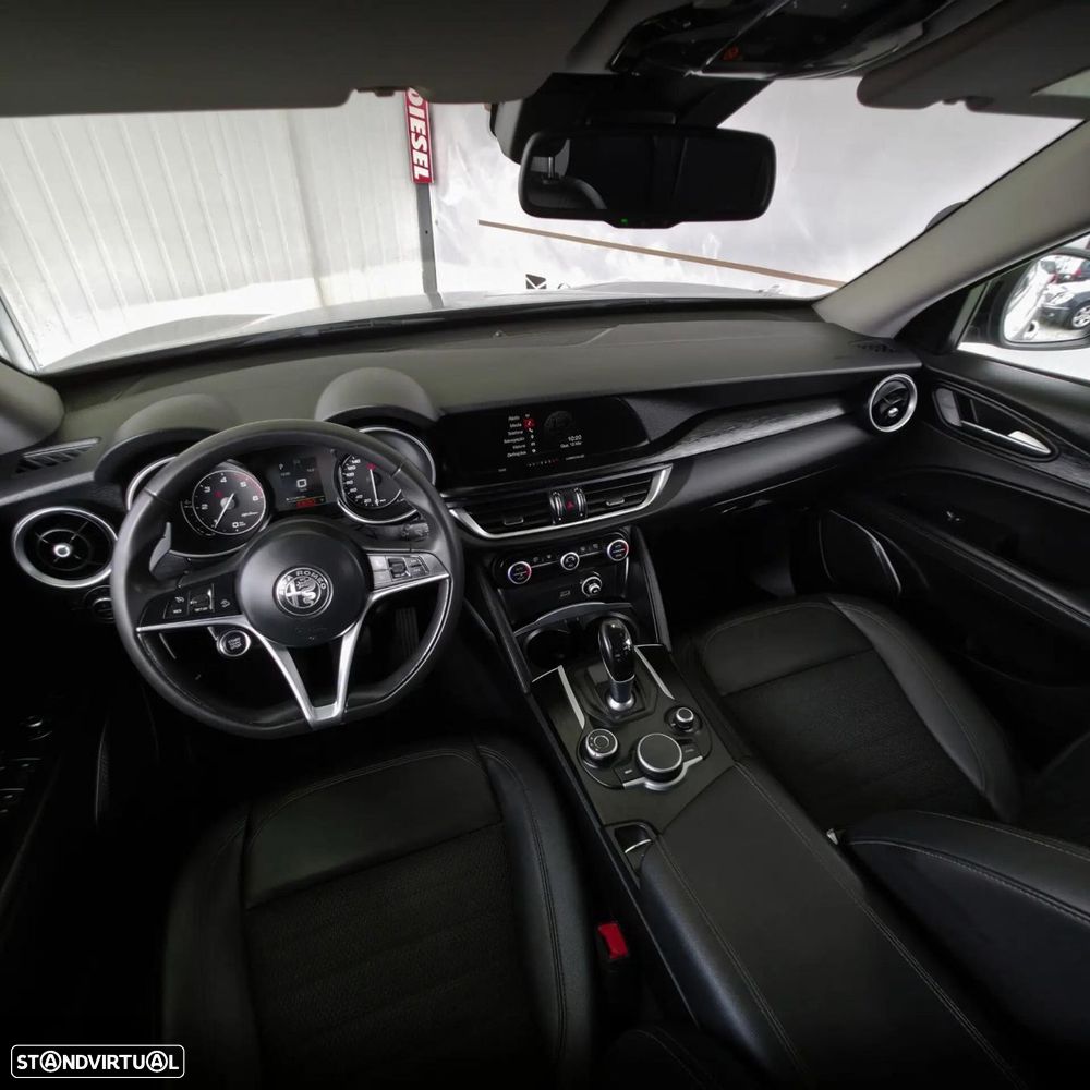 Alfa Romeo Stelvio 2.2 D Super AT8 - 22