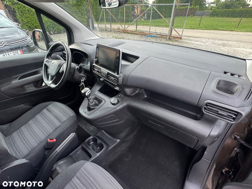 Opel Combo 1.2 Turbo Start/Stop - 22