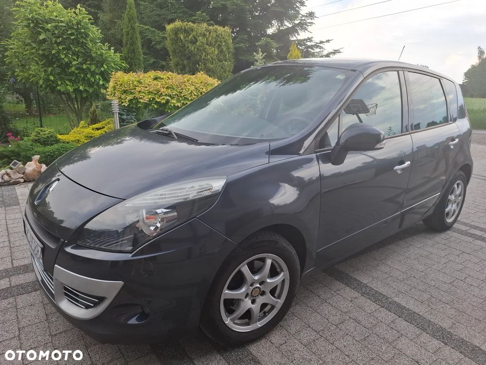 Renault Scenic - 1