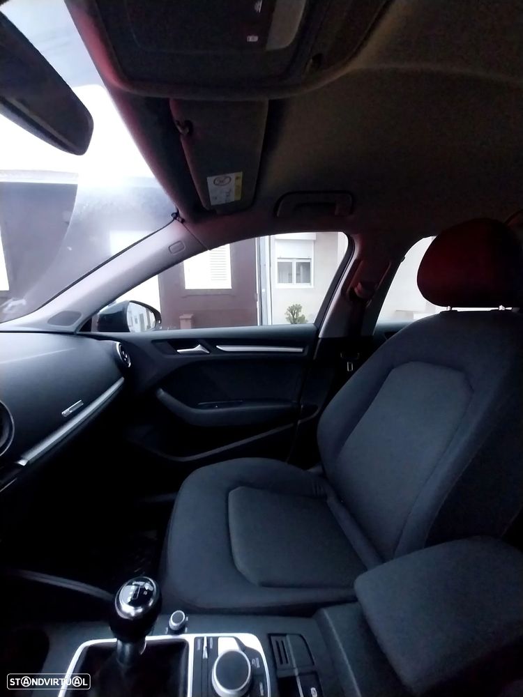 Audi A3 Sportback 1.6 TDI Attraction - 9