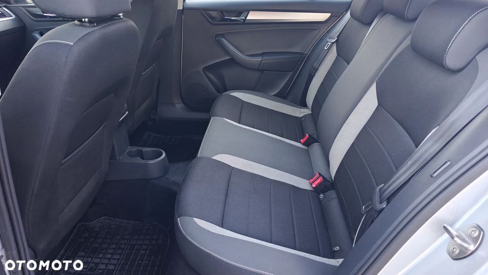 Skoda RAPID 1.0 TSI Ambition - 21