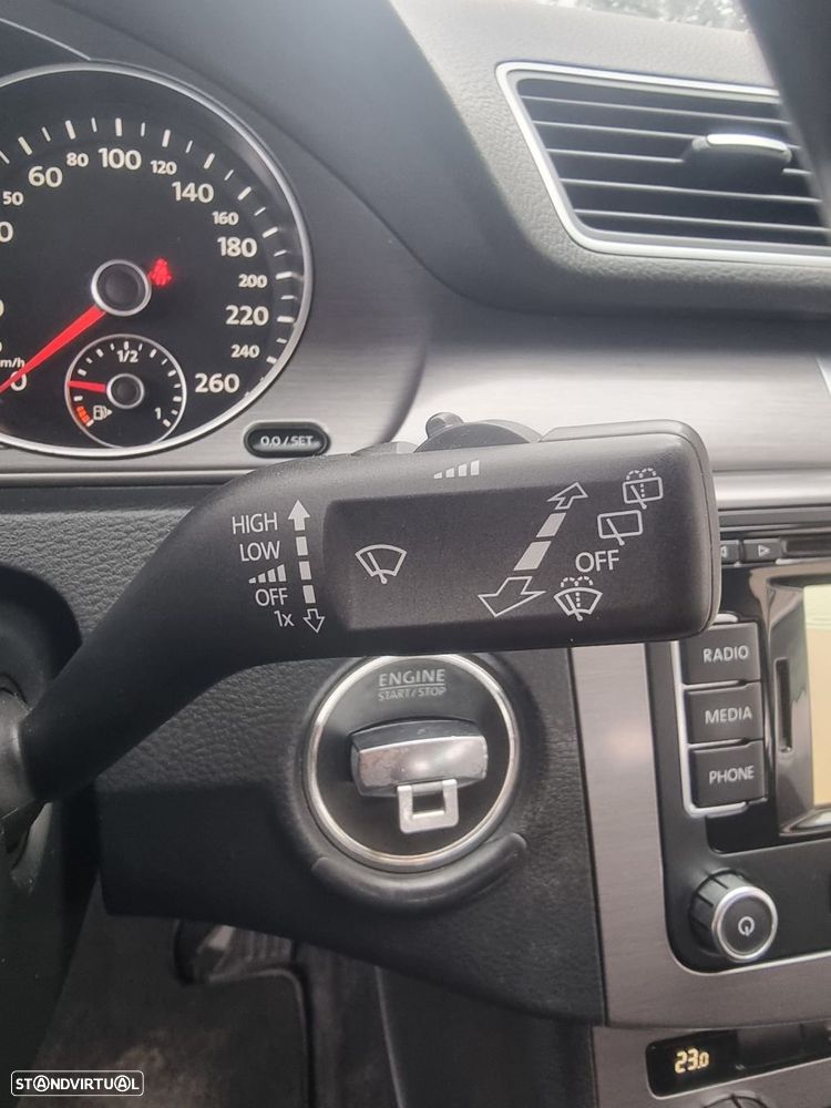 VW Passat Variant 1.6 TDI BlueMotion - 22