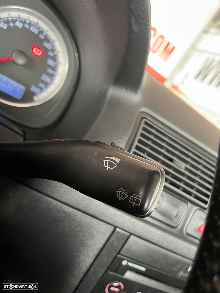 VW Golf Variant 1.9 TDi Confl Tip AC - 18