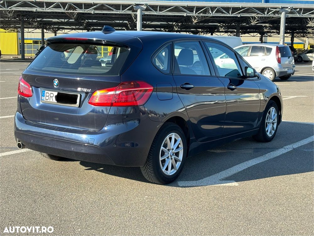 BMW Seria 2 216d - 8