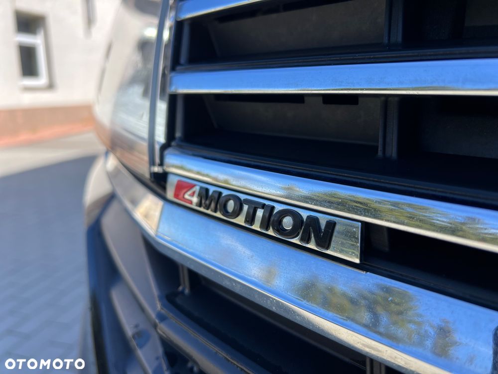 Volkswagen Caravelle - 12