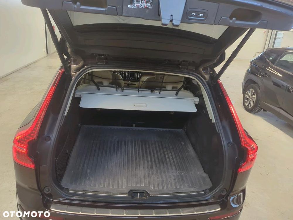 Volvo XC 60 D4 Momentum - 11