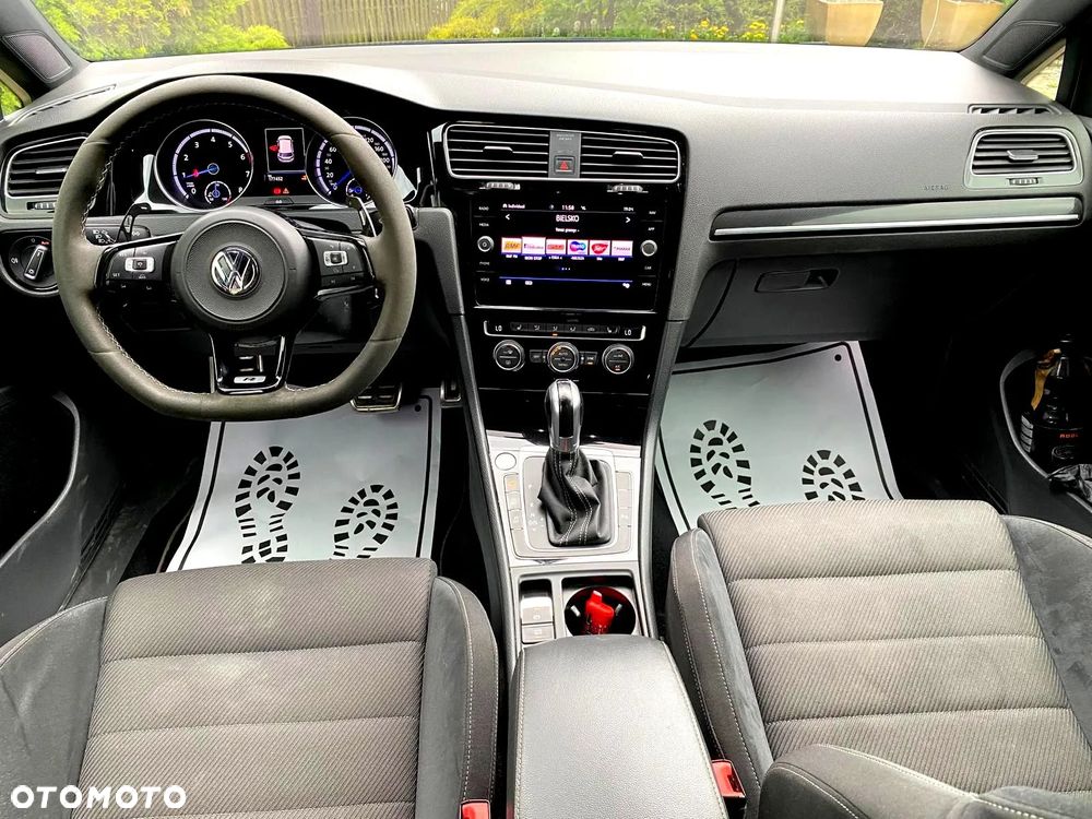Volkswagen Golf - 39