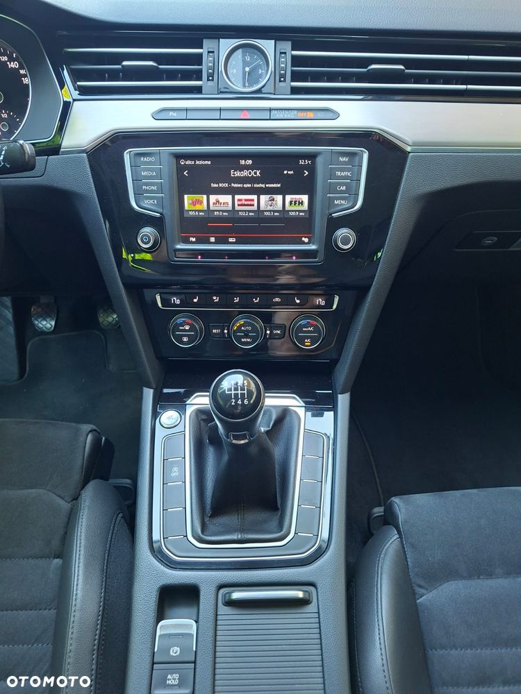 Volkswagen Passat - 5