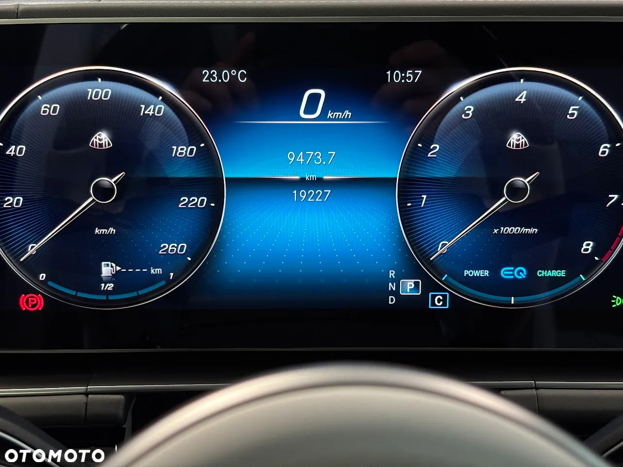 Mercedes-Benz GLS Maybach 600 4-Matic - 11