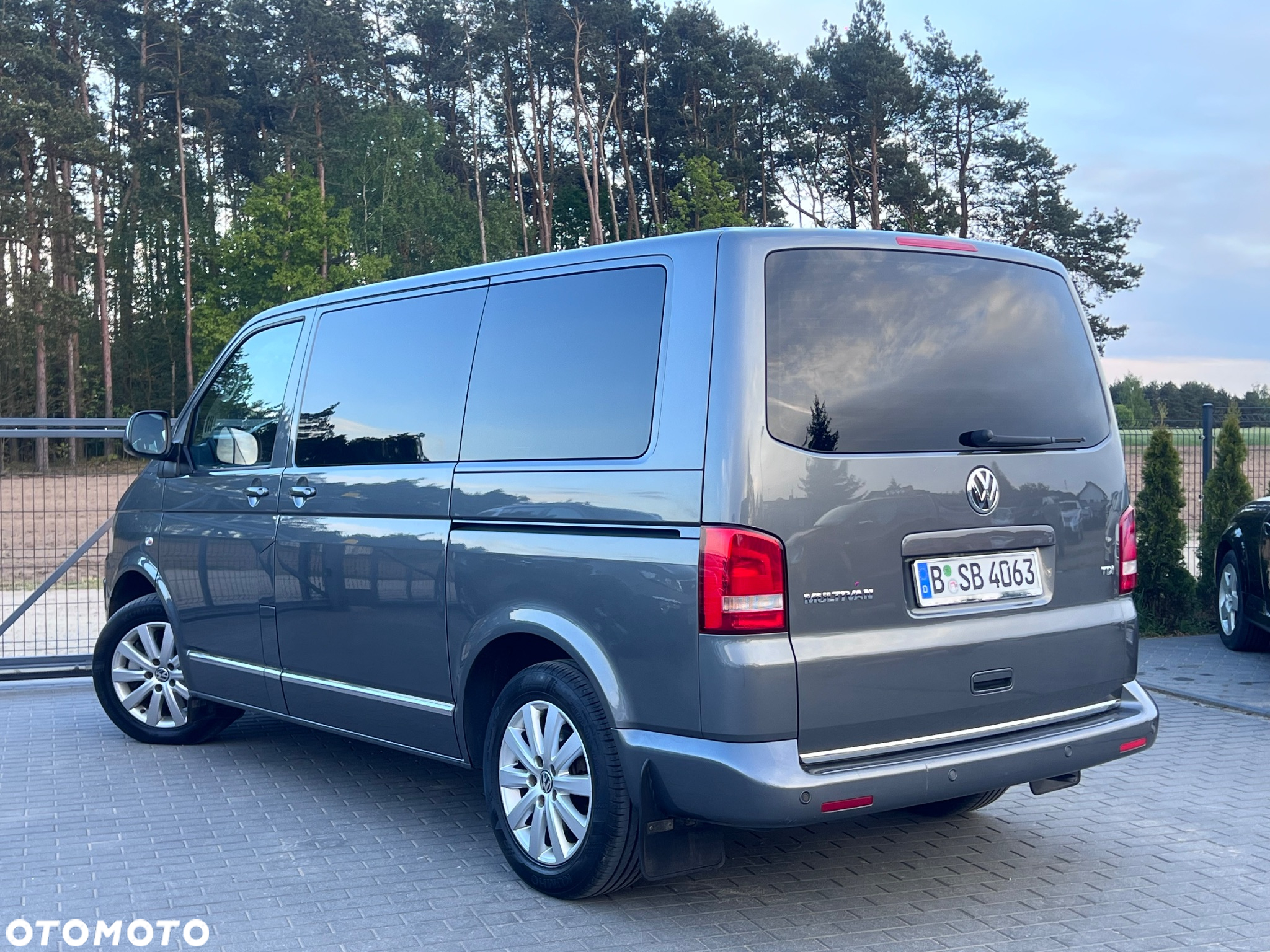 Volkswagen Multivan 2.0 BiTDI L1 Highline DSG - 33