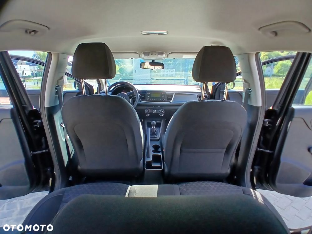 Kia Rio 1.2 L - 15