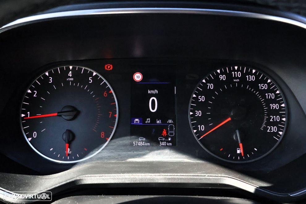 Renault Clio - 8