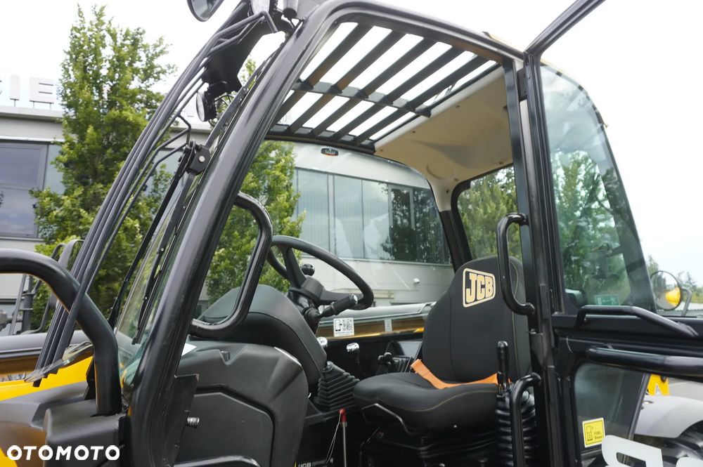 JCB 540-140 / 14 m / 1800 MTH_234573 - 25