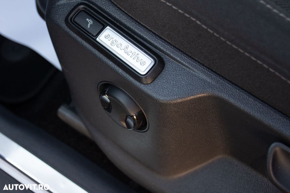 Volkswagen Tiguan 2.0 TDI 4Motion DSG BMT Sport & Style - 18