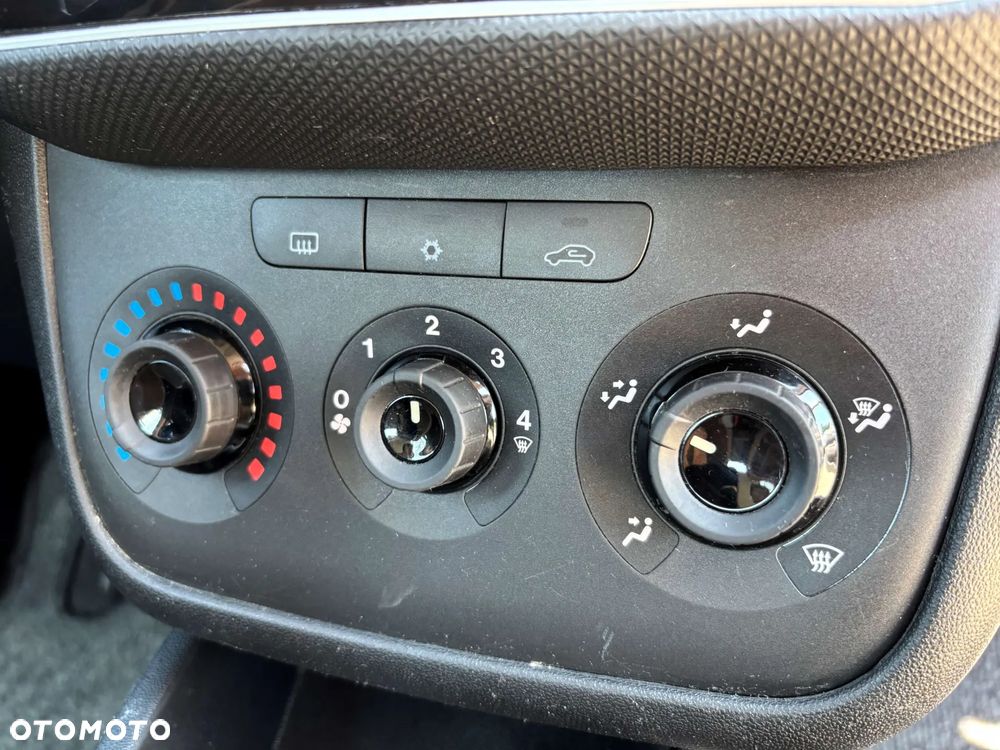 Fiat Punto 2012 - 22