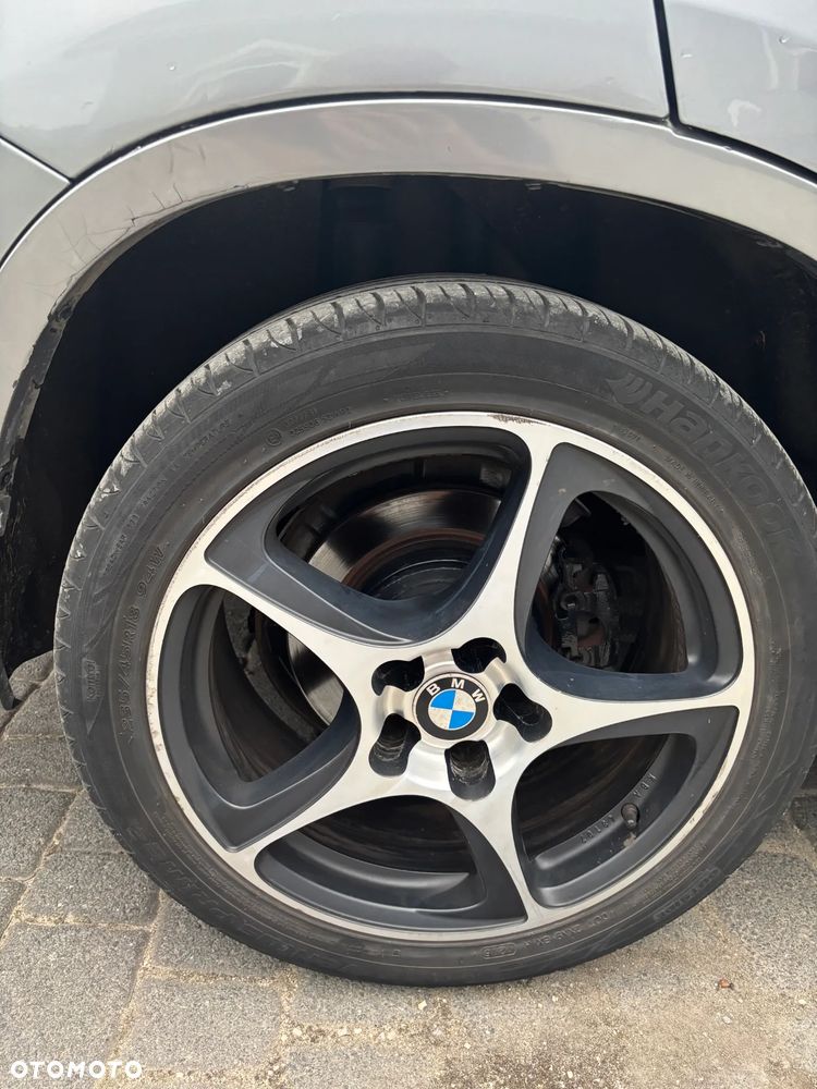 BMW X1 sDrive18d xLine - 14