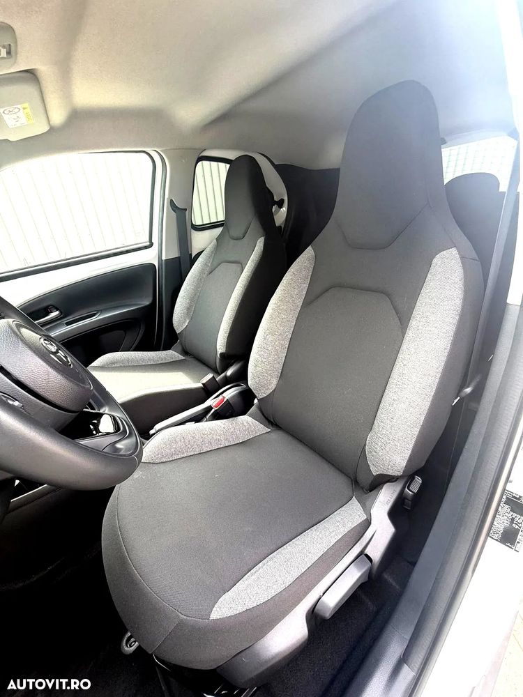 Toyota Aygo 1.0 VVY-I 5 usi X - 13