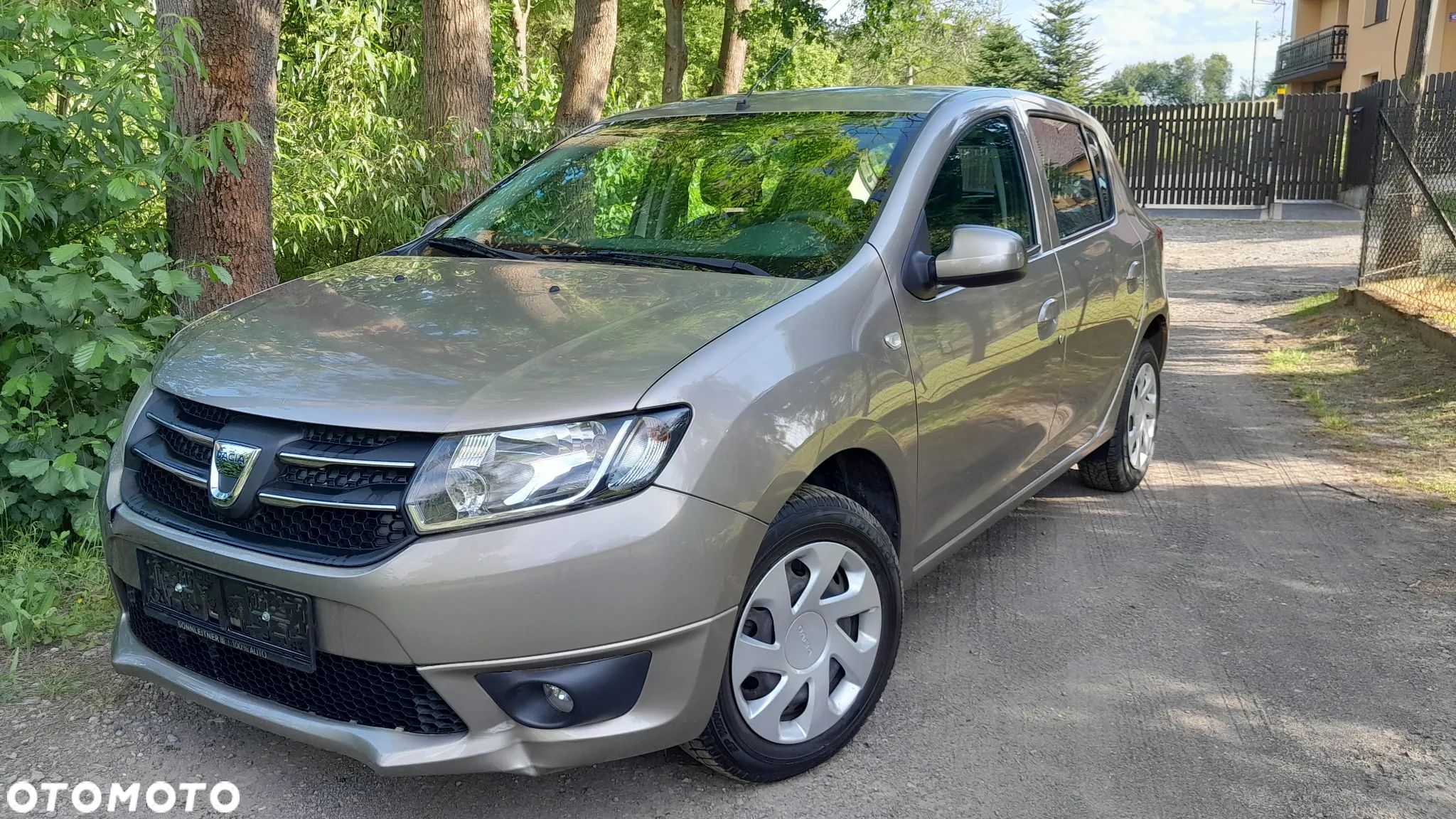 Dacia Sandero - 1