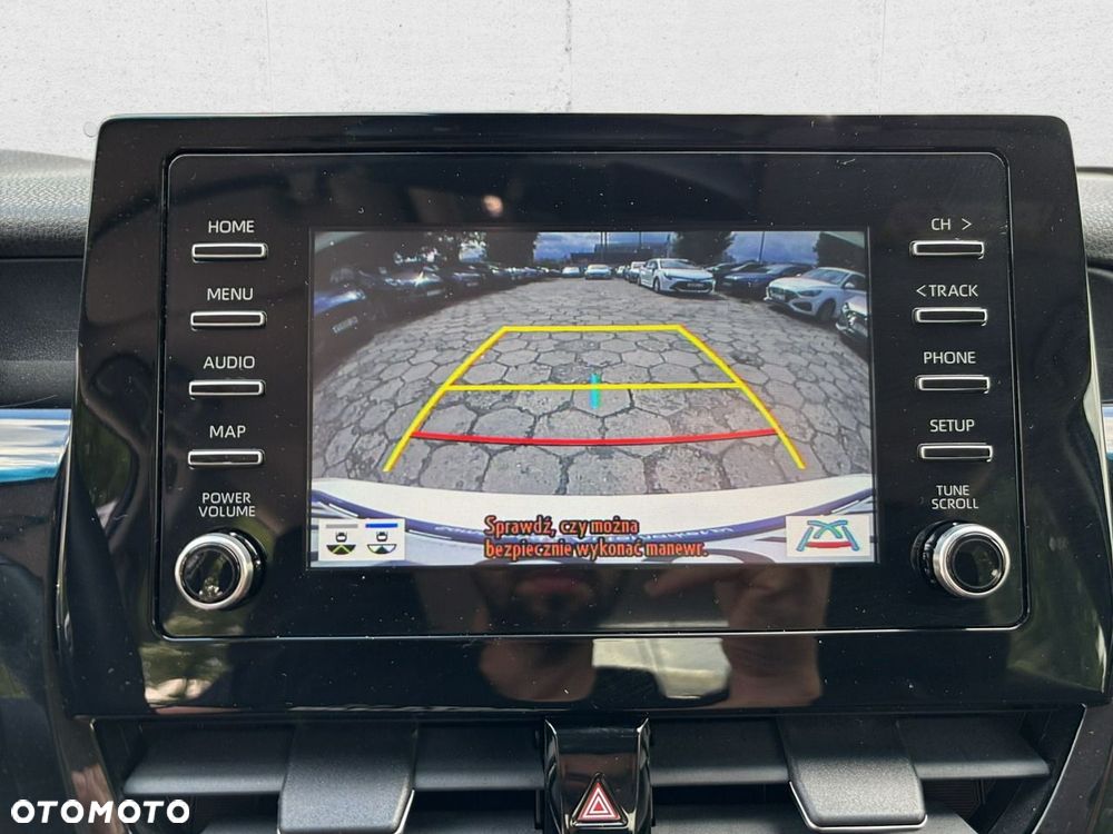 Toyota Camry - 21