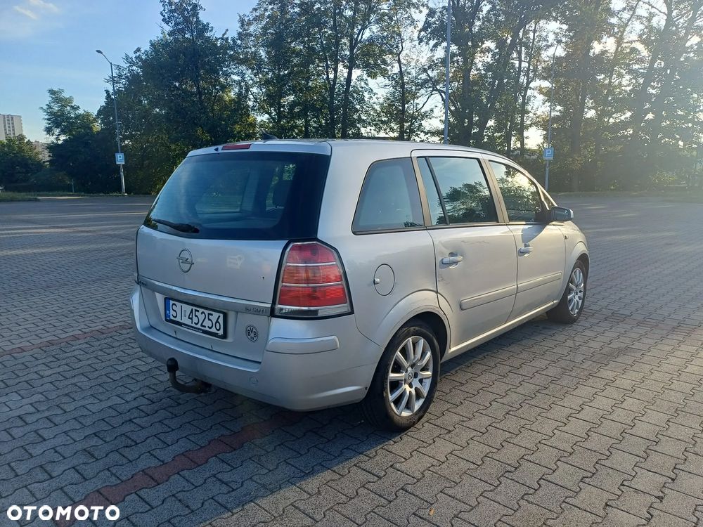 Opel Zafira 1.9 CDTI - 6