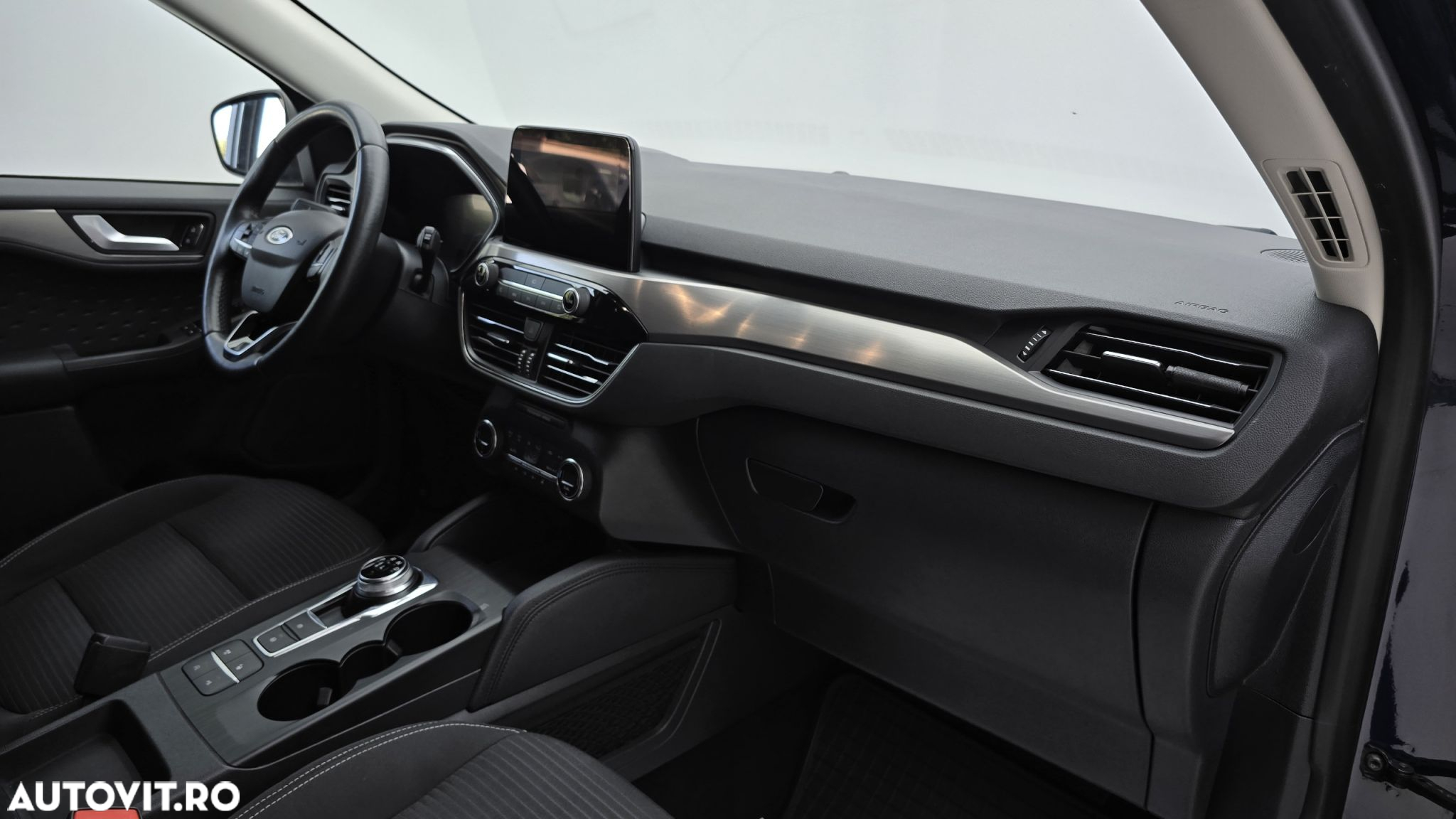 Ford Kuga - 20