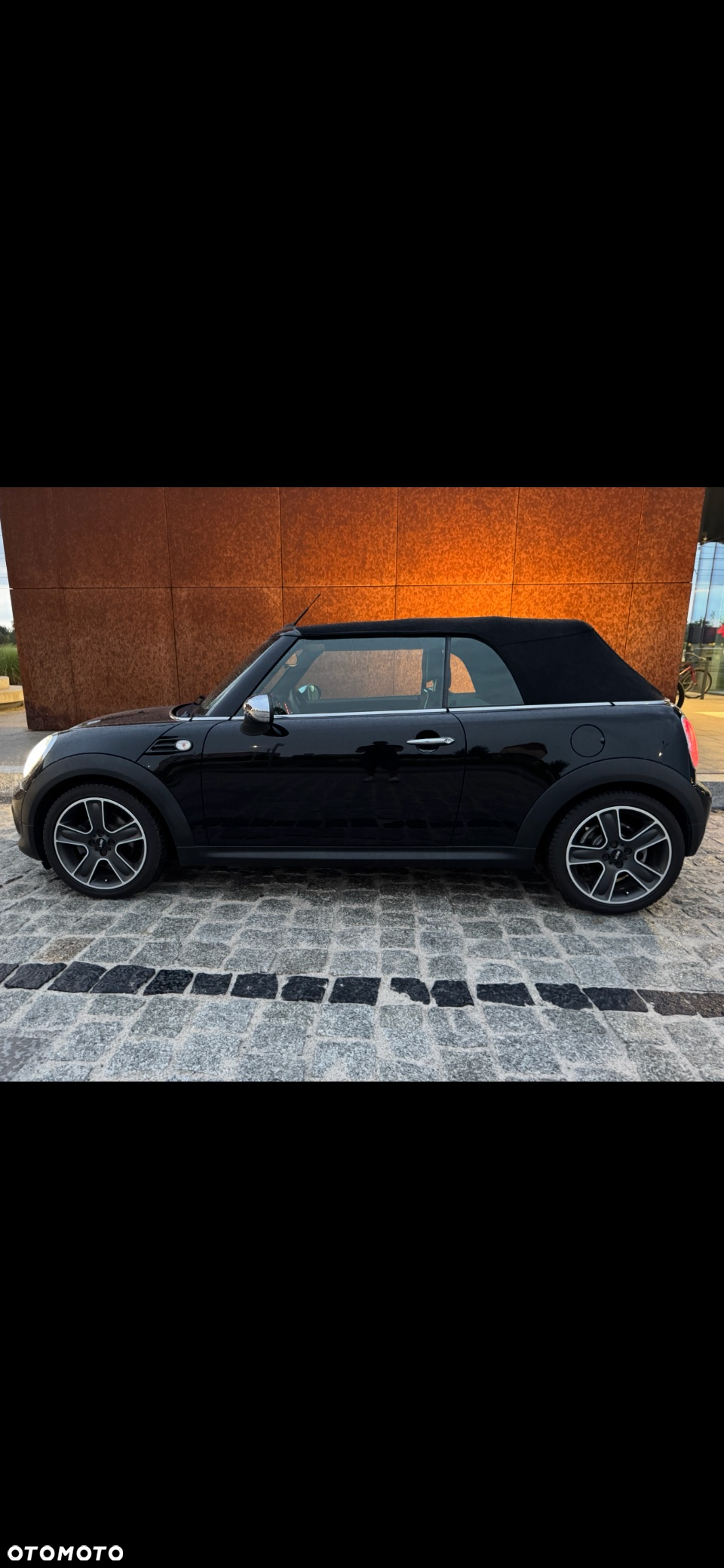 MINI Cooper Cabrio - 10