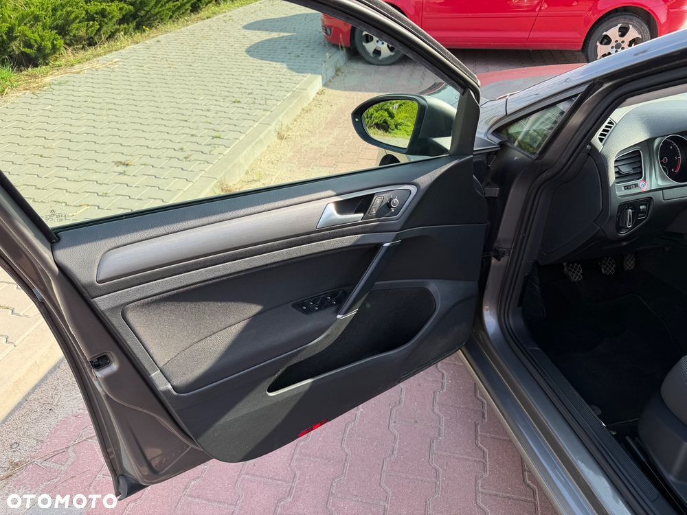 Volkswagen Golf Variant 2.0 TDI (BlueMotion Technology) Comfortline - 29