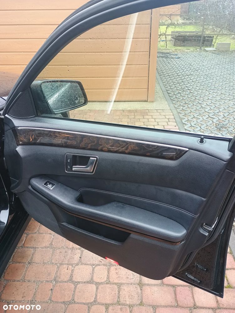 Mercedes-Benz Klasa E - 12