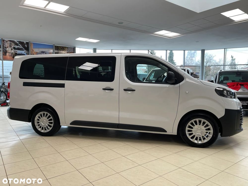 Toyota Proace Verso 2.2 D4-D Long Combi - 9