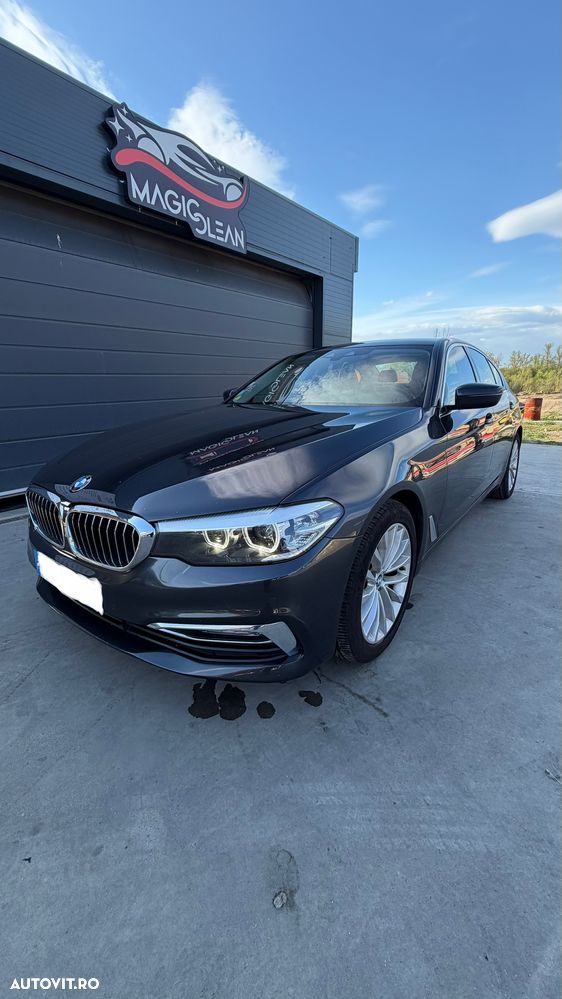 BMW Seria 5 520d Aut. Luxury Line - 1