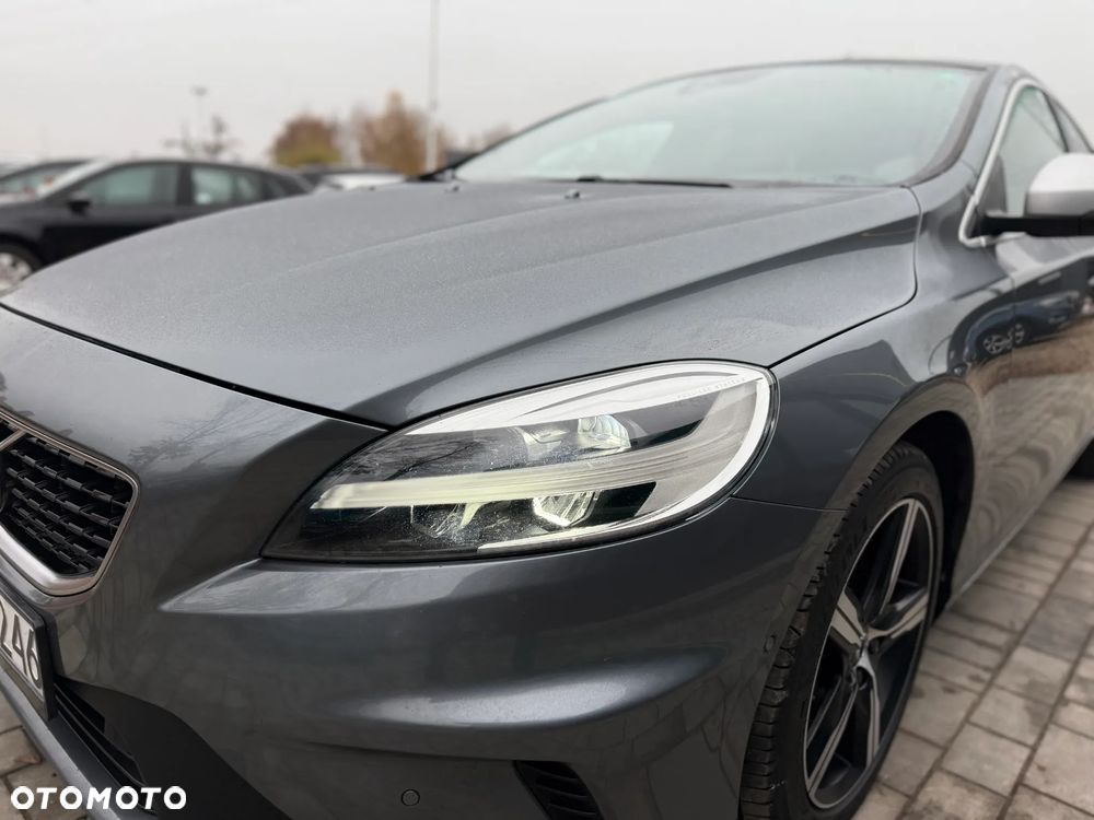 Volvo V40 D3 Drive-E R-Design Momentum - 34