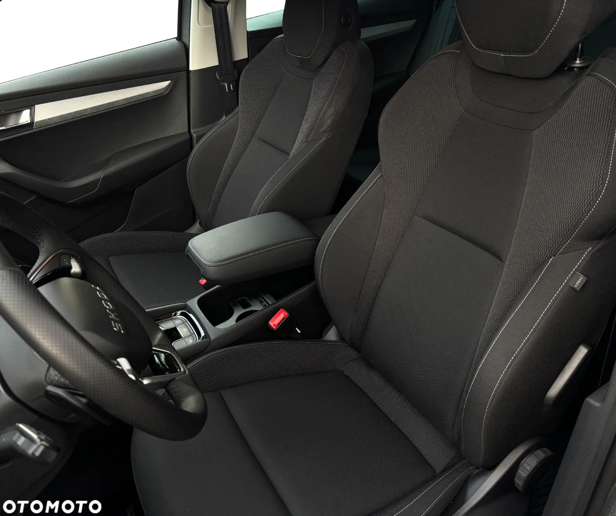Skoda Karoq 1.5 TSI ACT Selection DSG - 8