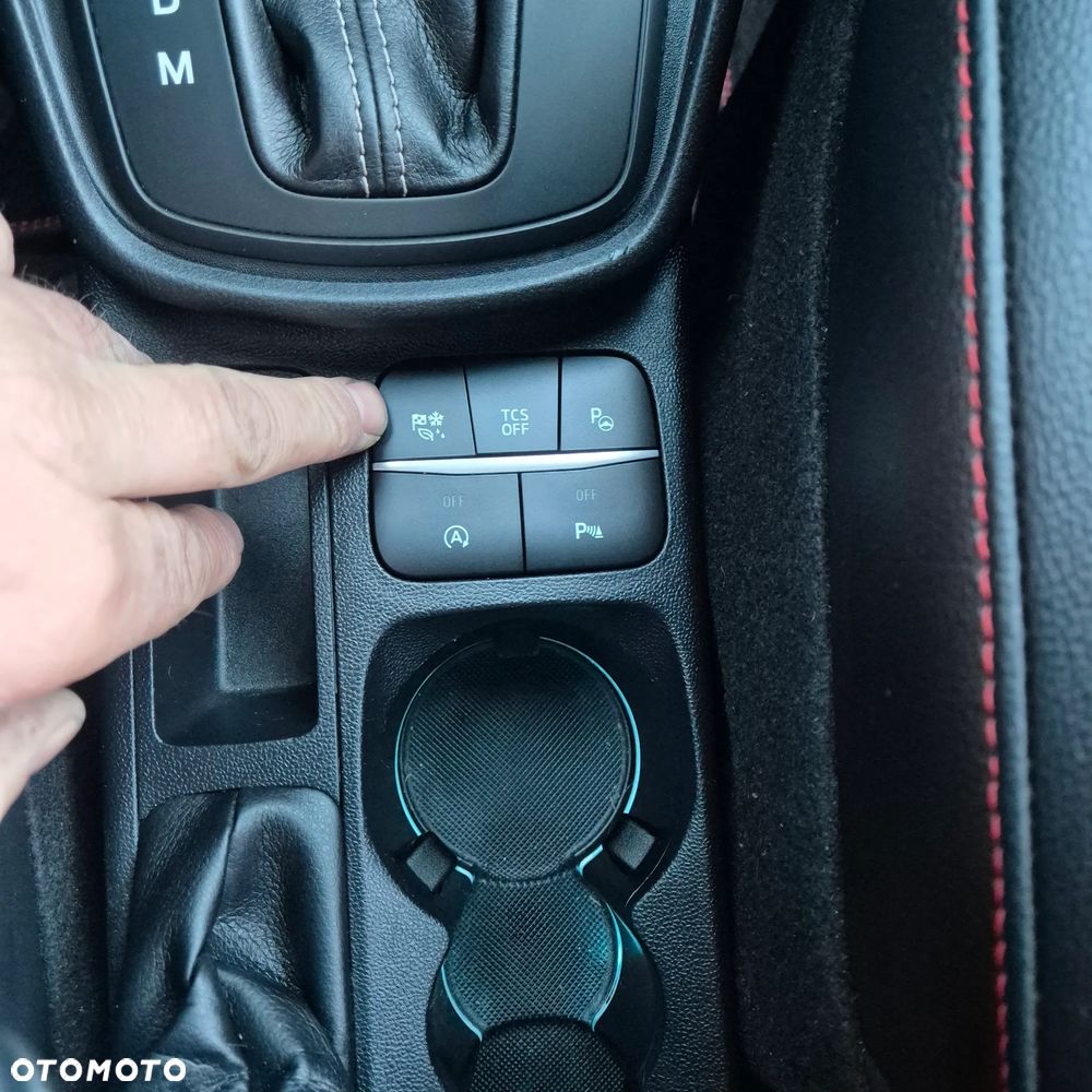 Ford Puma 1.0 EcoBoost Hybrid ST-LINE X DESIGN - 32