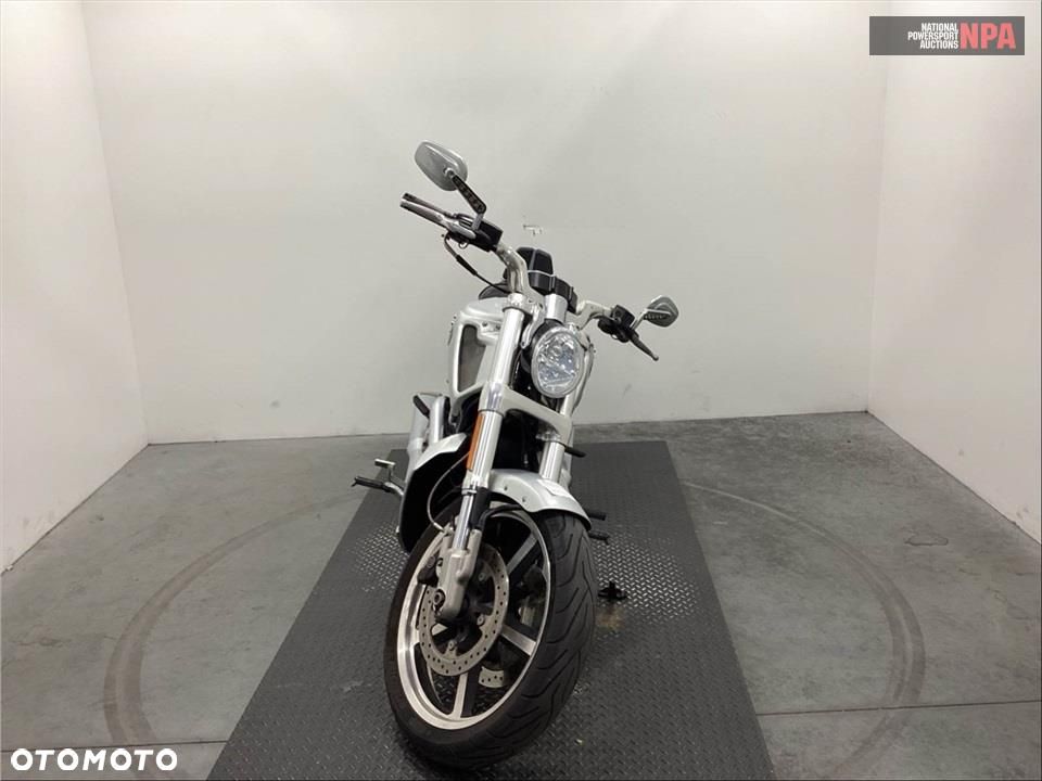 Harley-Davidson V-Rod Muscle - 6