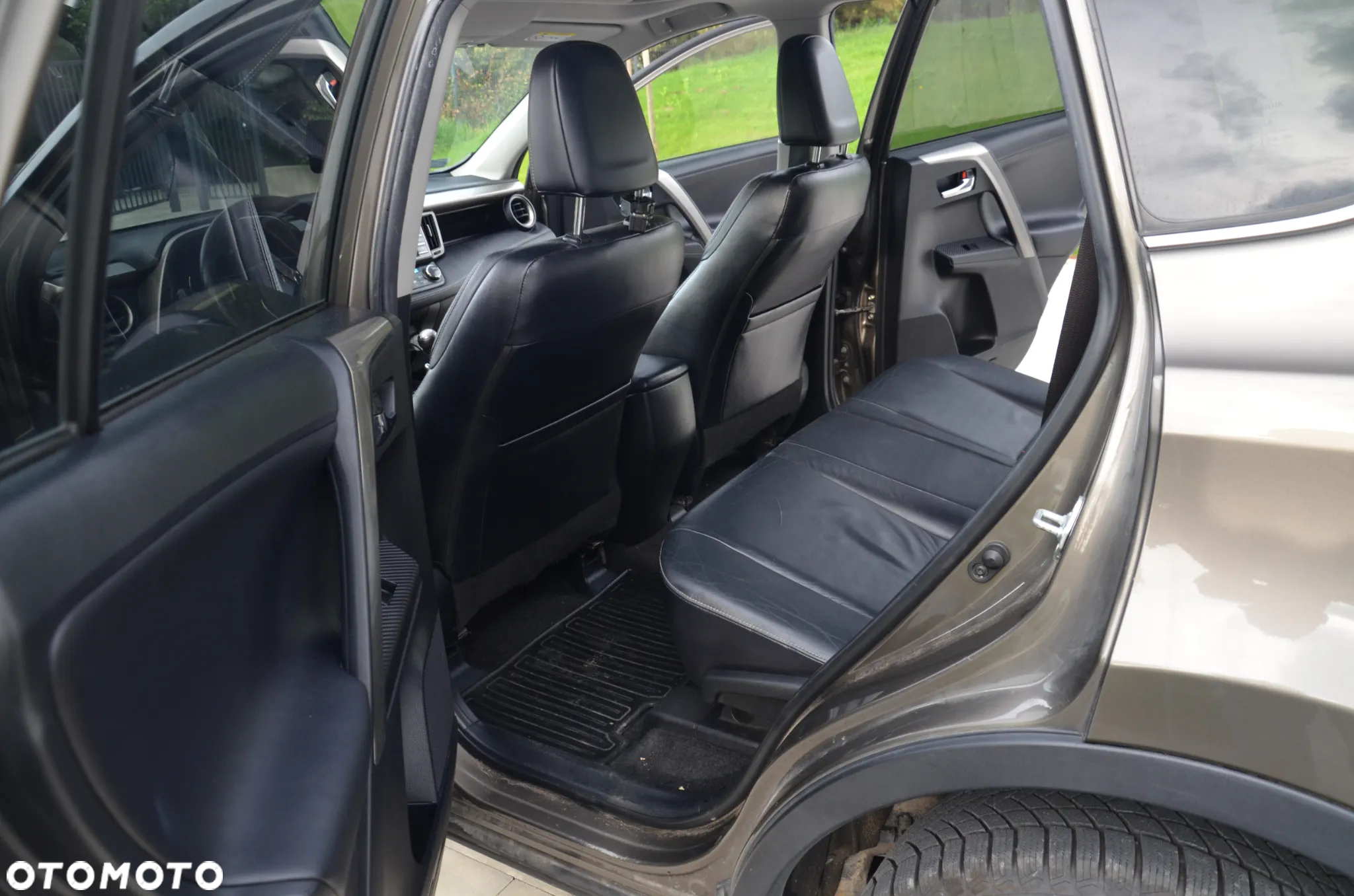 Toyota RAV4 2.2 D-4D Prestige - 13